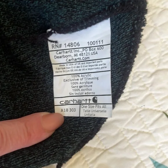 Green knit cuffed Carhartt Beanie. O/S - Picture 5 of 8